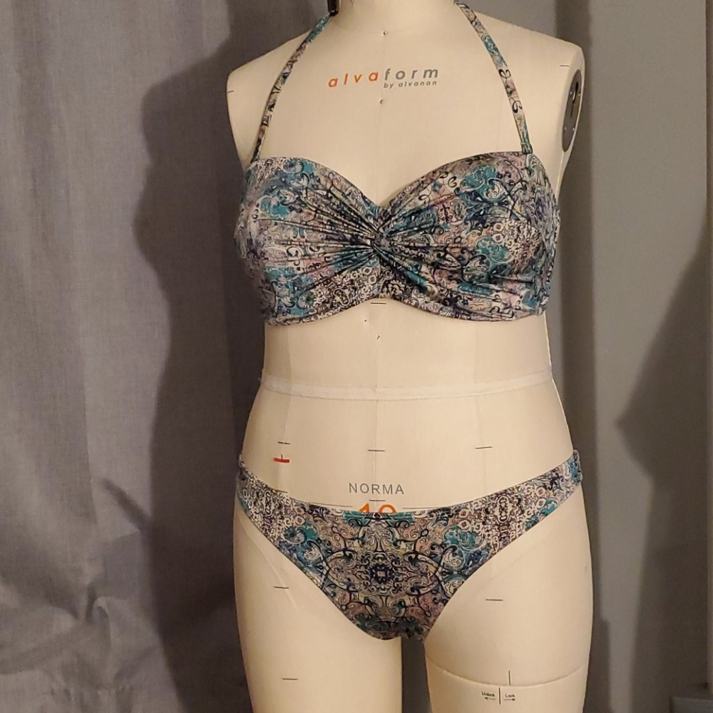 Victoria's Secret Swimsuit Set 34DD/M